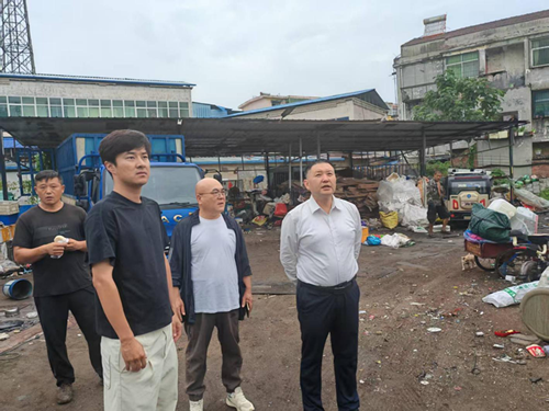市供销社联合多部门开展老旧房屋安全
专项检查